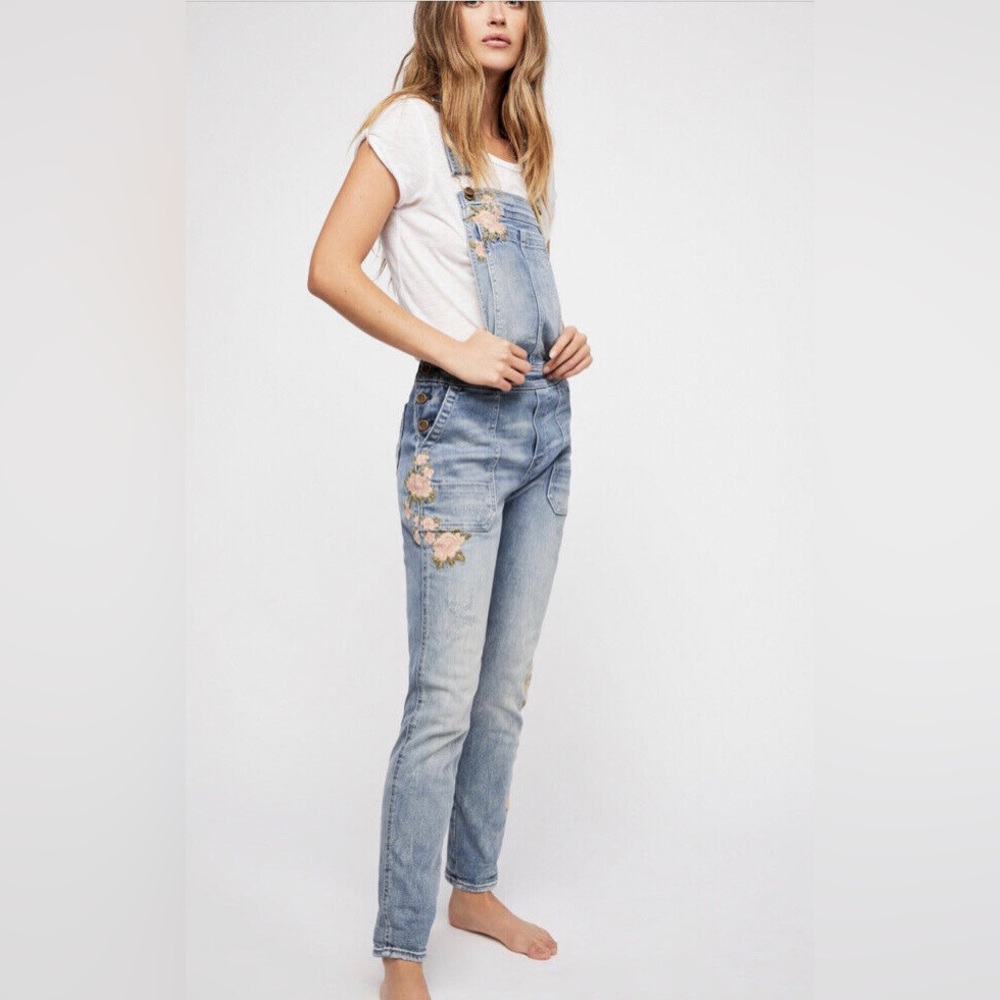 Driftwood Embroidered Denim Overalls Size Small